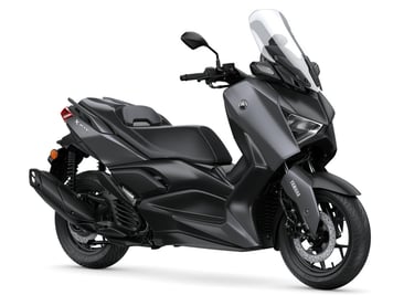 Yamaha XMAX 125 scooter in black